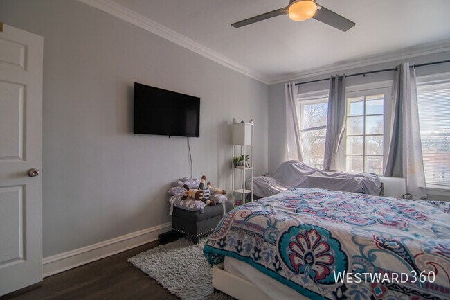 Foto del edificio - 6456 N Damen Ave