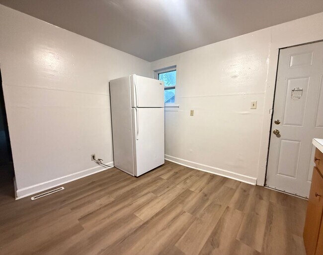 Foto del edificio - 133 Benton St