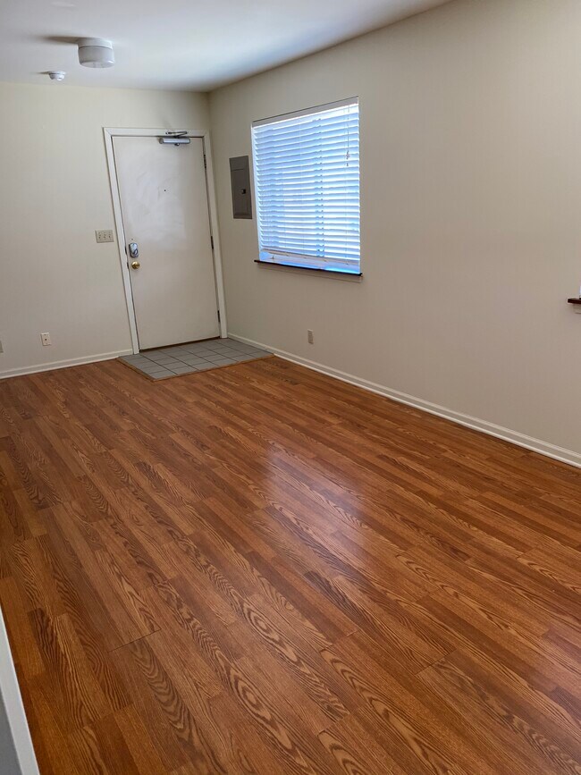 101 S Shafer St Unit 26, Athens, OH 45701 Apartments in Athens, OH