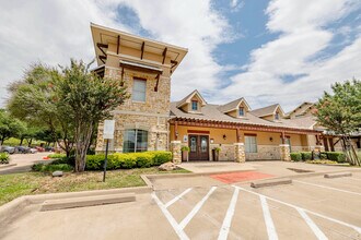 Building Photo - Arioso Apartments & Townhomes