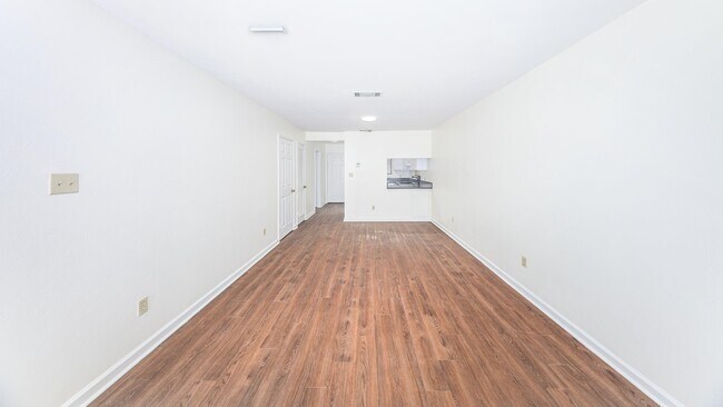 Building Photo - 216 Dixie Dr