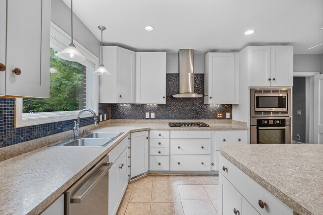 Foto del edificio - 5822 N Trenholm Rd