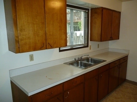 Building Photo - 1058-1058 S 10th St