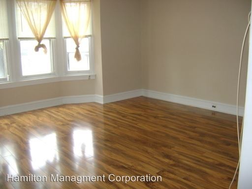 Foto del edificio - 125 E State St