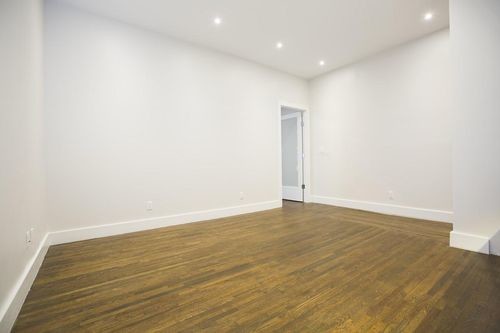 Building Photo - 77 W 68th St