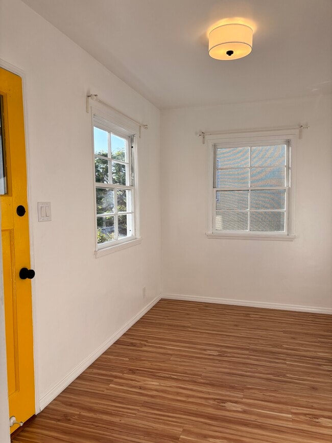 breakfast room - 936 Palms Blvd