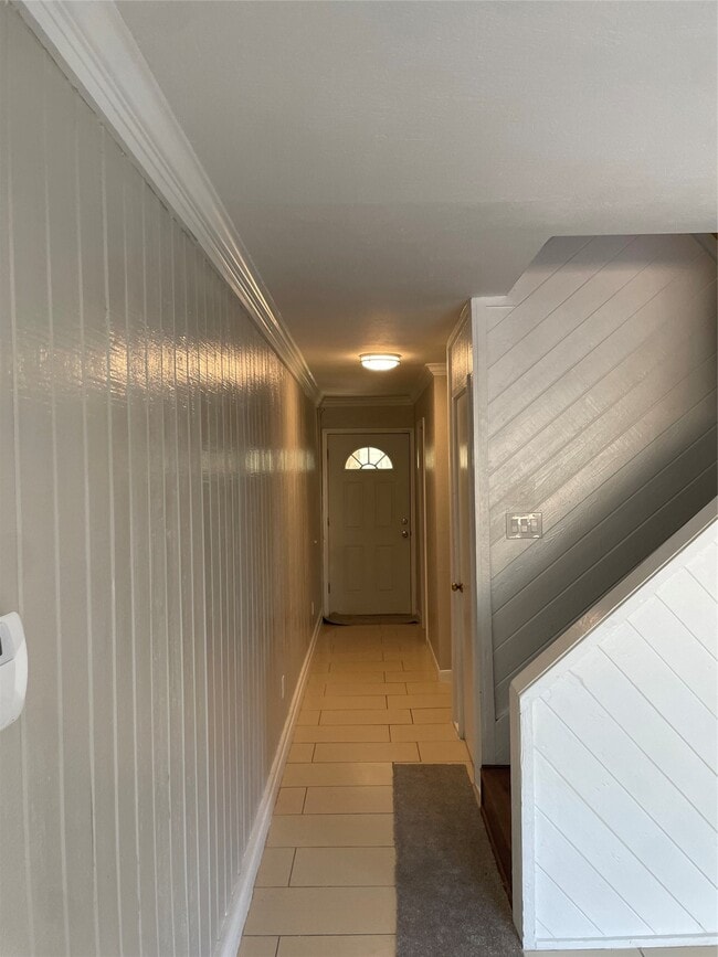 Building Photo - 2343 Briarwest Blvd