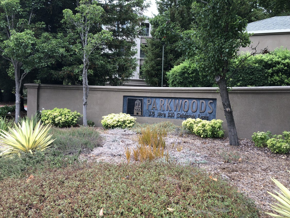 320 Caldecott Ln, Oakland, CA 94618 Condo for Rent in Oakland, CA