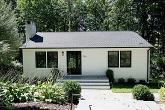 Building Photo - 245 Great Hill Rd