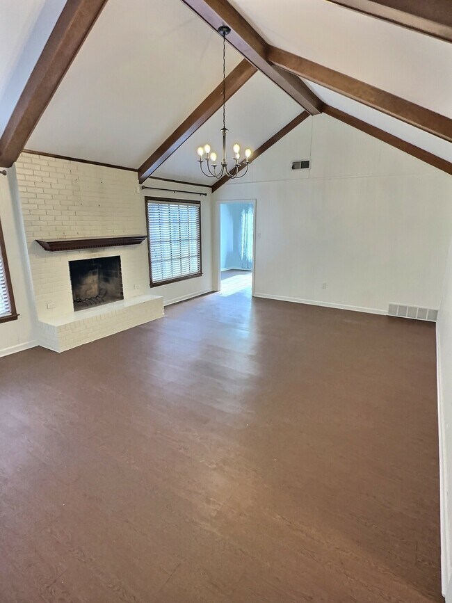 Building Photo - 7969 Cross Ridge Dr