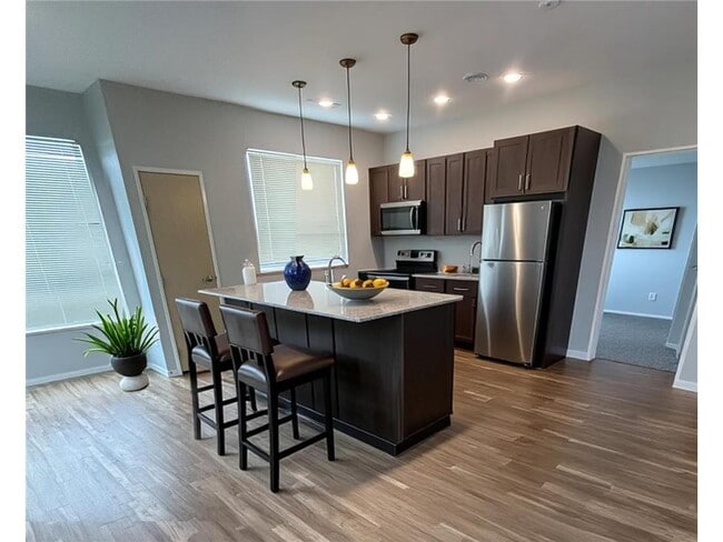 Foto del edificio - 1901 Pirate Dr