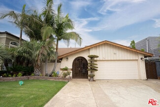 Building Photo - 3030 Stoner Ave