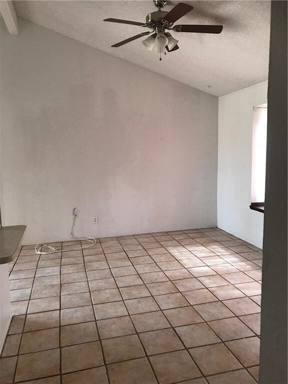 Building Photo - 1557 Prado Del Sol Dr