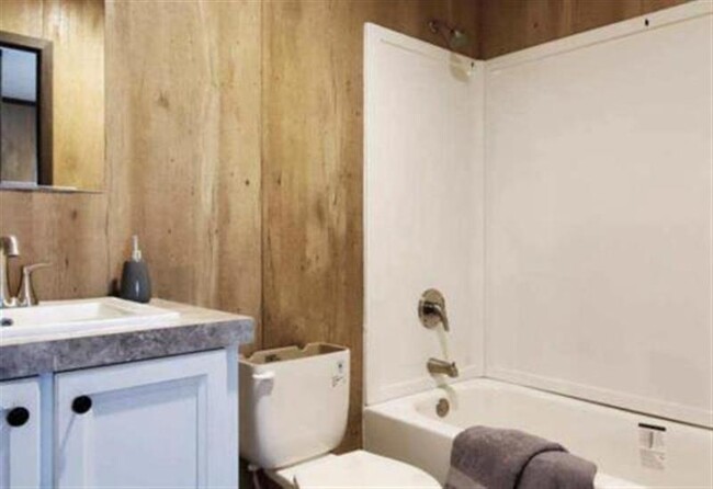 Building Photo - Alamac homes