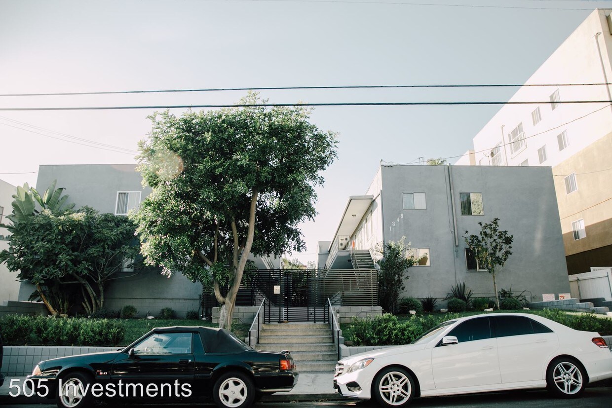Primary Photo - 1349 N Martel Ave