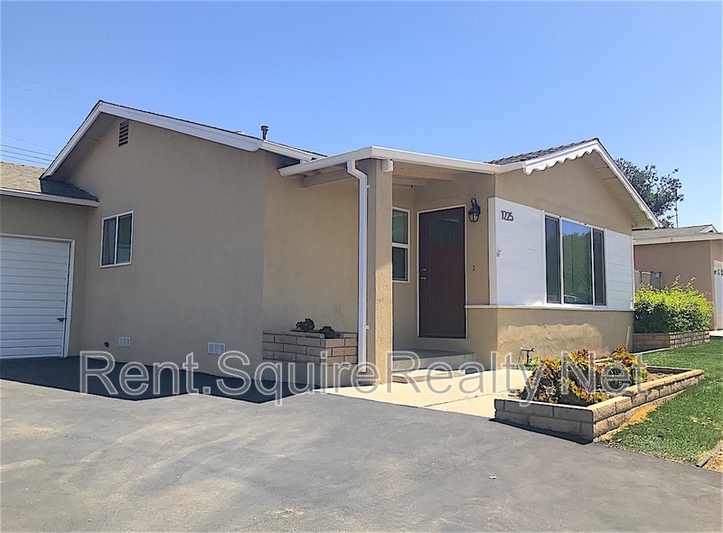 Foto principal - 1225 Swain St
