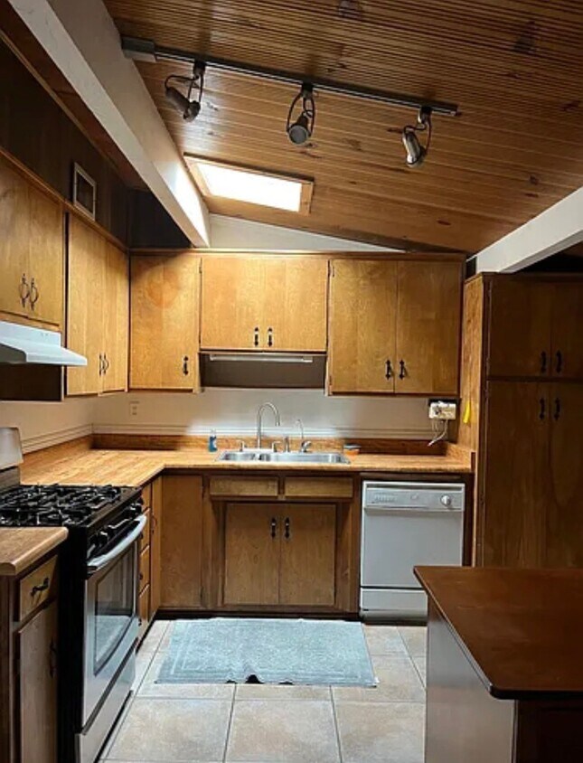 Foto del edificio - 711agnes dr