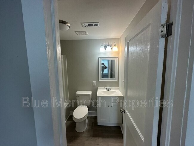 Foto del edificio - 5249 Clearwater Lake Rd