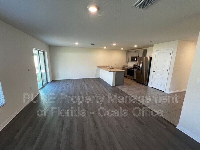 Foto del edificio - 8792 SW 49th Cir