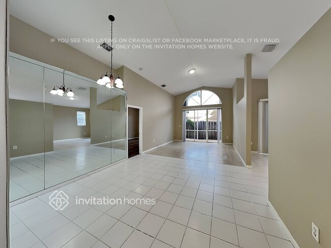 Building Photo - 6875 Northtree Ct