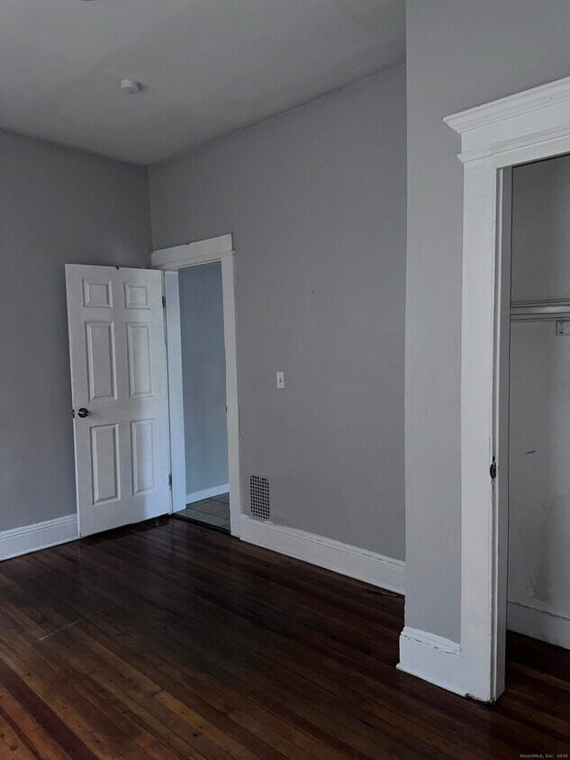 Foto principal - 442 Carroll Ave