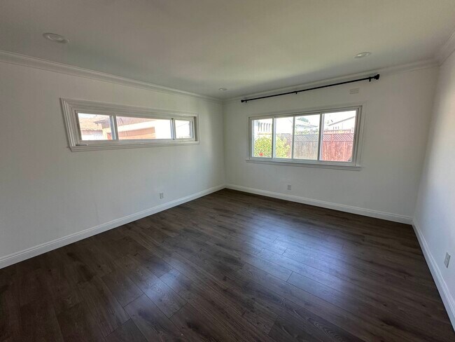 Primary - 9802 Crenshaw Blvd