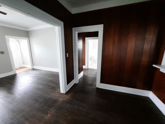 Foto del edificio - 609 Nelray Blvd