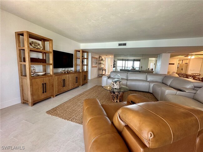 Building Photo - 10951 Gulf Shore Dr
