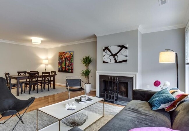 Living Room/Dining Room - 1400 East Capitol St NE
