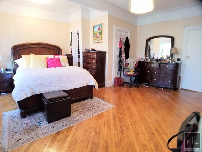 Building Photo - 316 PARK PLACE