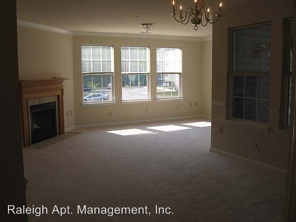 Building Photo - 45495 Westmeath Way