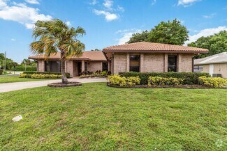 Building Photo - 21920 Holly Tree Way