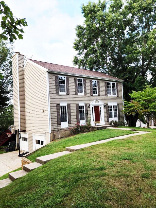 Foto del edificio - 4621 Mayridge Ct
