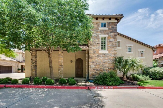 Foto del edificio - 611 Via Ravello