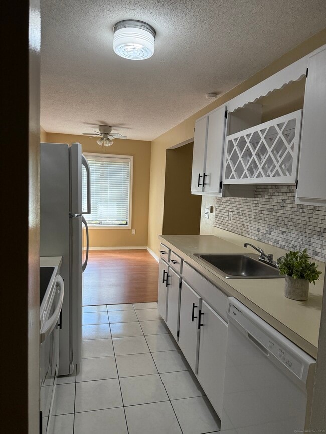 Foto del edificio - 20 Woodsedge Dr
