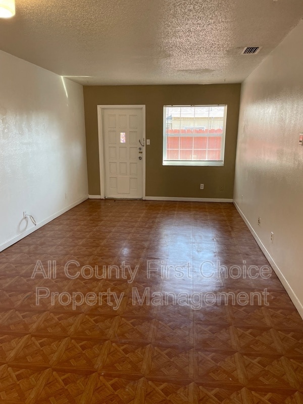 Foto del edificio - 526 91st Ave N