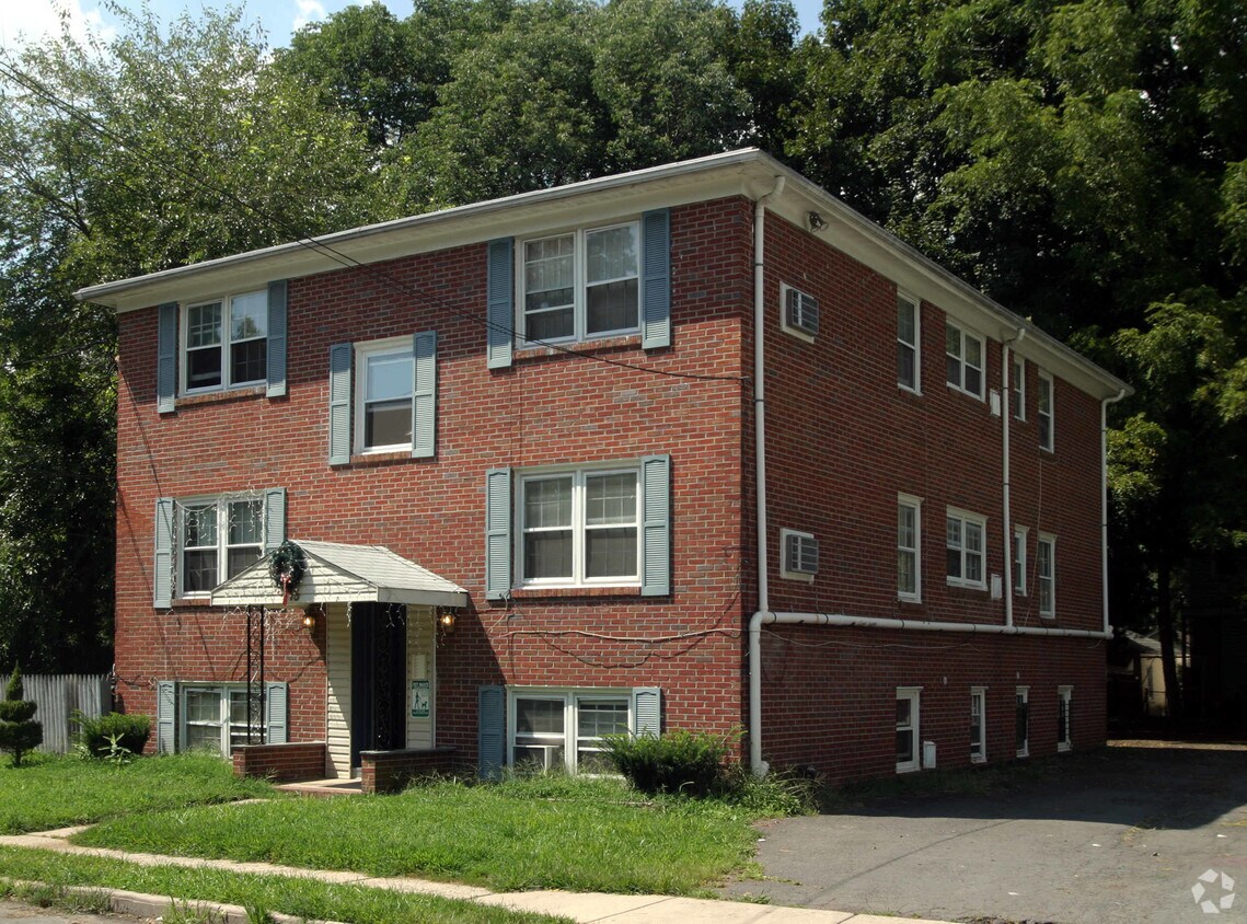Primary Photo - Laclede Avenue Apartments