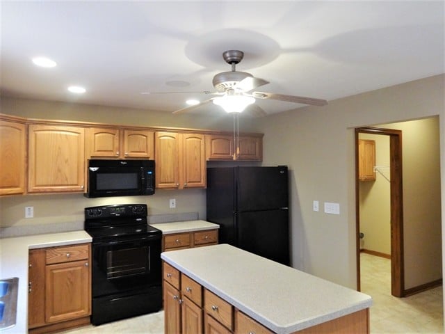 Building Photo - 16 Stoney Bluff Way