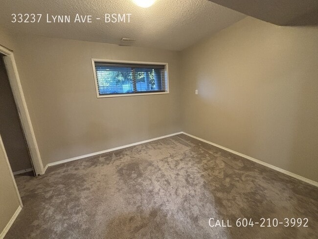 Building Photo - Basement with Private Driveway