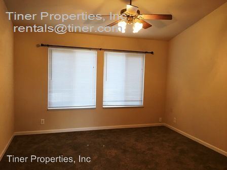Building Photo - 3769 Rock Island Dr