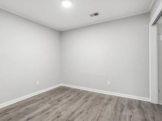 Building Photo - 1312 Clermont Rd