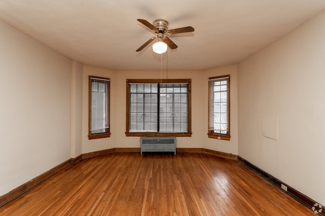 Photo - Maplehurst Apartments