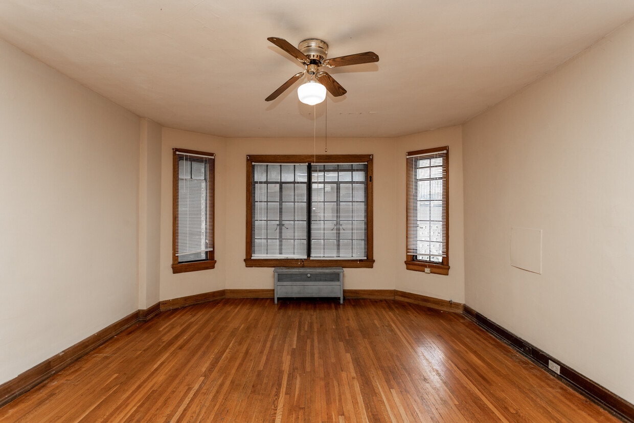 Photo - Maplehurst Apartments