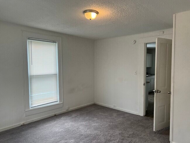 Foto del edificio - 2 bedroom 1 bath house