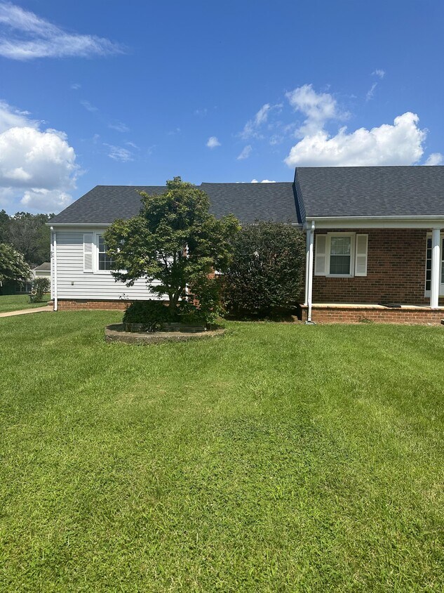 93 High View Pl, Timberlake, VA 24502 Townhome Rentals in Timberlake