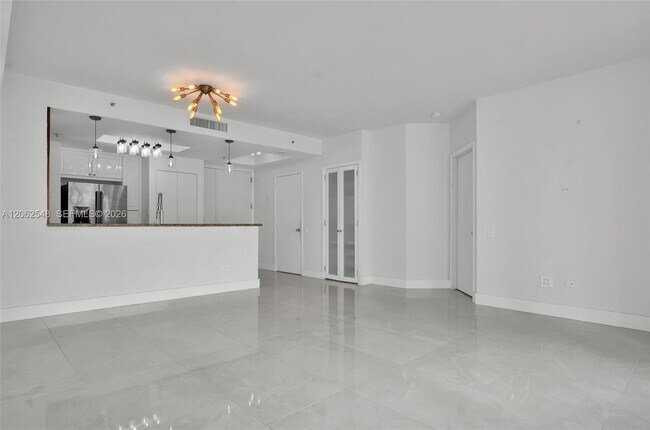 Foto del edificio - 808 Brickell Key Dr