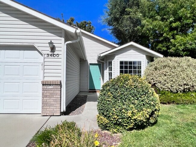 Foto del edificio - Charming 3-Bedroom Home in Nampa - $300 MO...