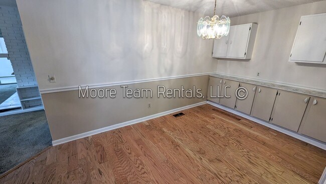 Foto del edificio - 2 Bed / 3 Bath Condo - Pool & Clubhouse