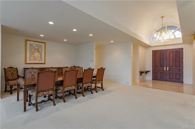 Building Photo - 3349 S Shore Cir