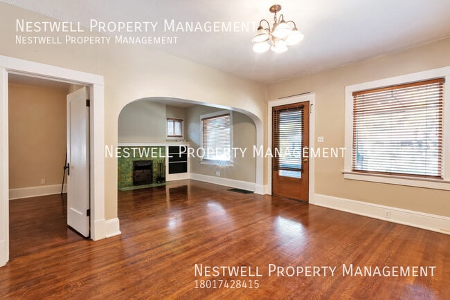 Building Photo - Beautiful Cottage in Salt Lake City